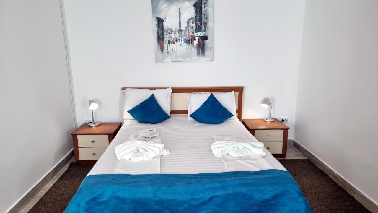Hotel Capitol 3*